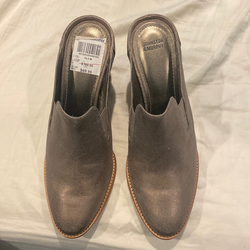 Johnston & Murphy Women's Gray Mules